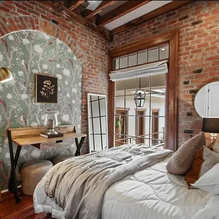 Apartamento Historic Garden District 5Br With Parking And Balcony